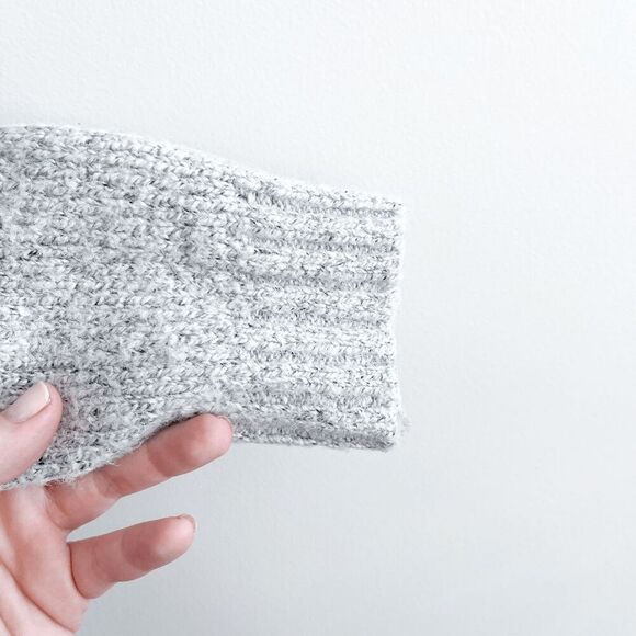 Camber & Grace Womens Floral Oversized Knit Cardigan Sweater Gray Black Medium - Picture 5 of 9